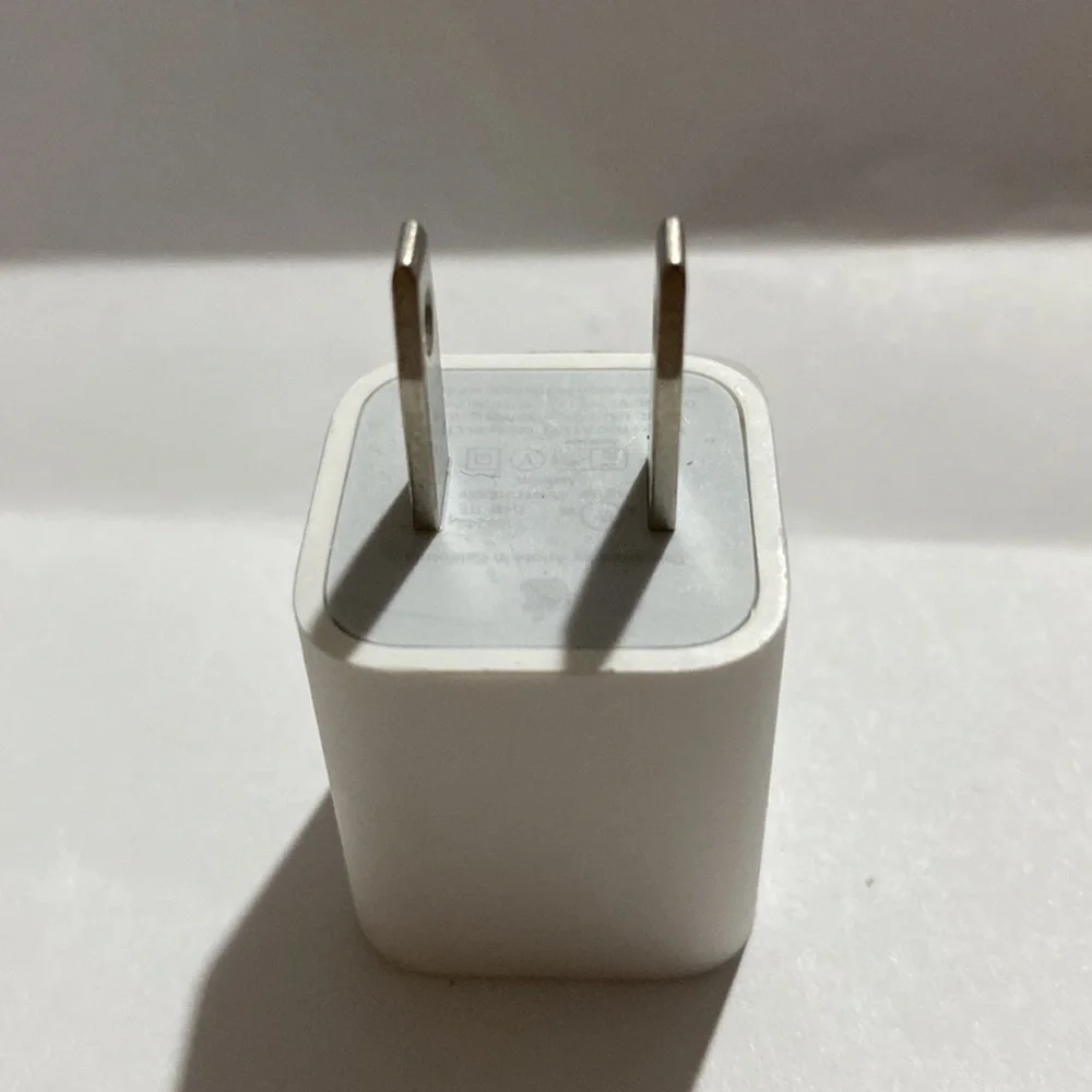 Apple 5w USB Power Adapter